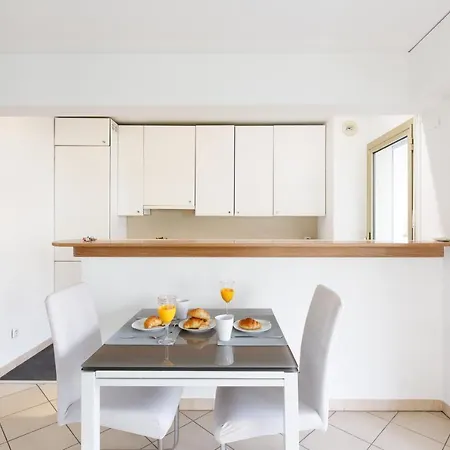 Apartment Select Yourhosthelper *