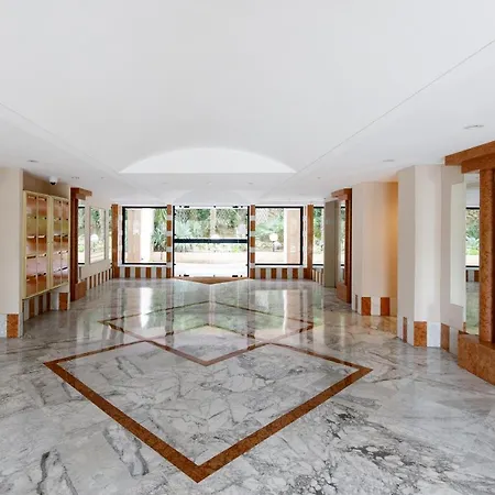 Select Yourhosthelper Apartment Cannes